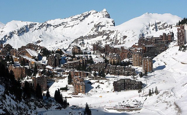The Avoriaz ski resort in France attracts thousands of visitors each year, for its range of skiing opportunities and its picturesque scenes.